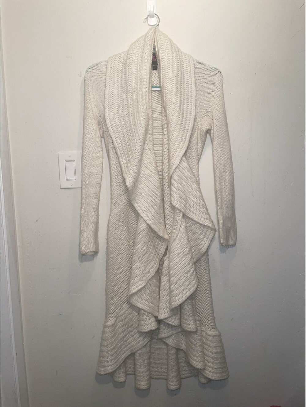 2B Bebe Open Cardigan Dramatic Cascading Waterfall Ruffled Shall Neckline Large